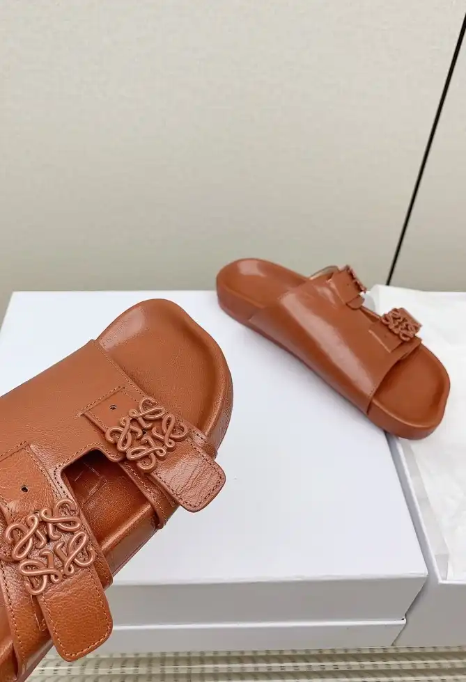 hype Loewe Slippers