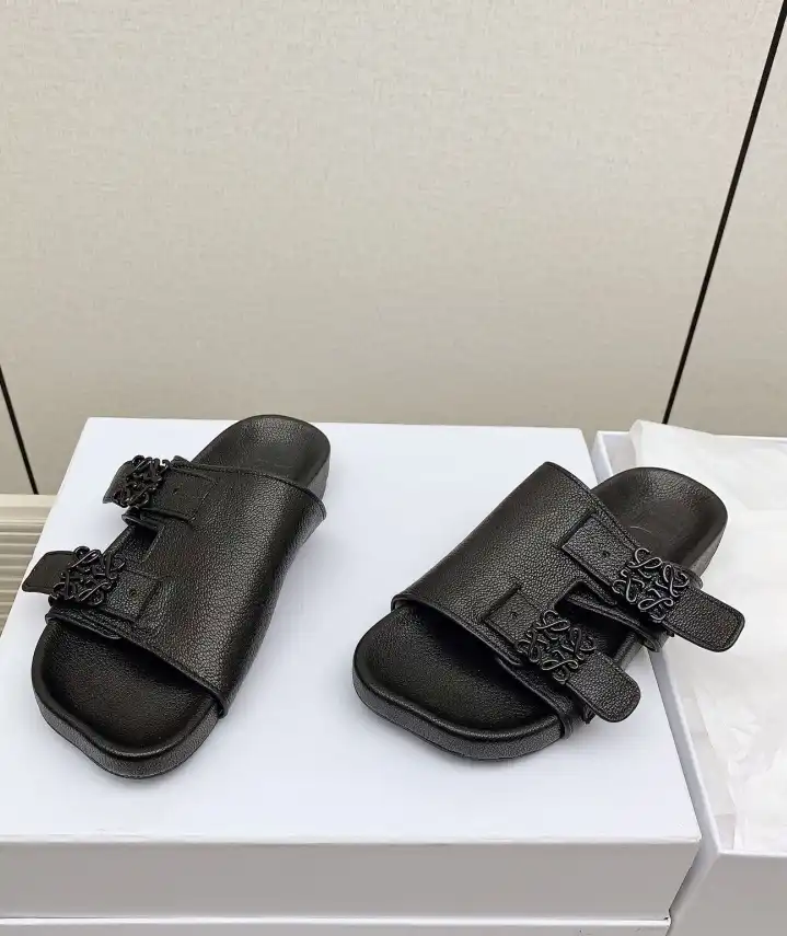 hype Loewe Slippers