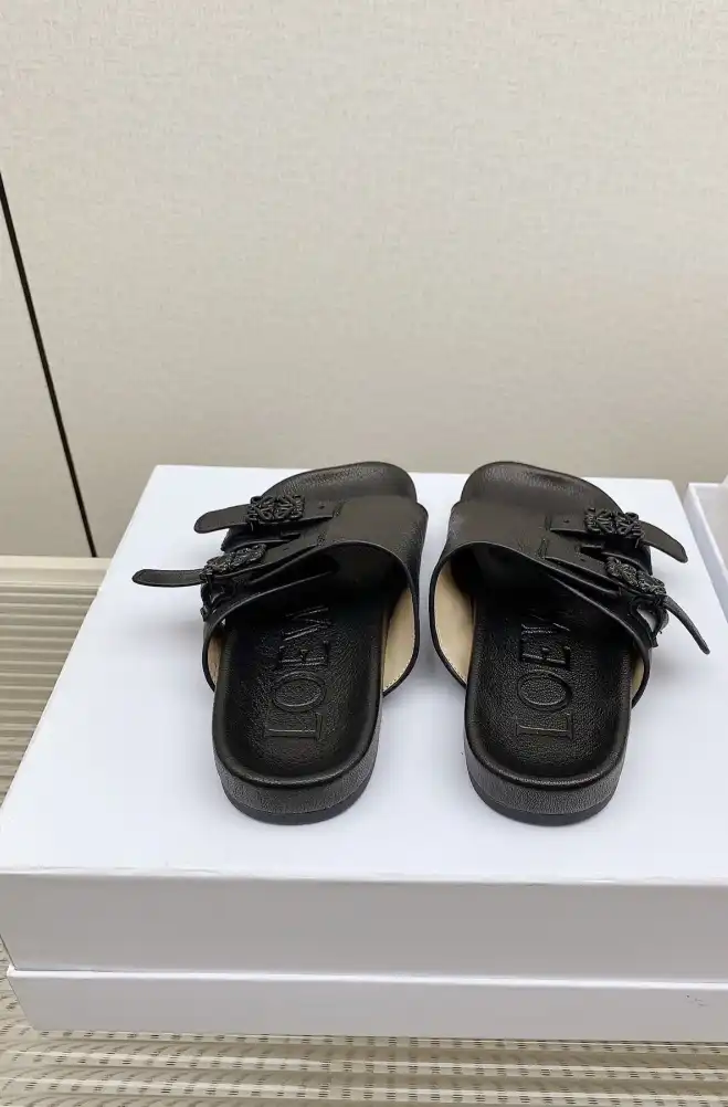 hype Loewe Slippers