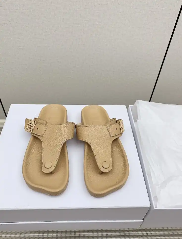 hype Loewe Slippers