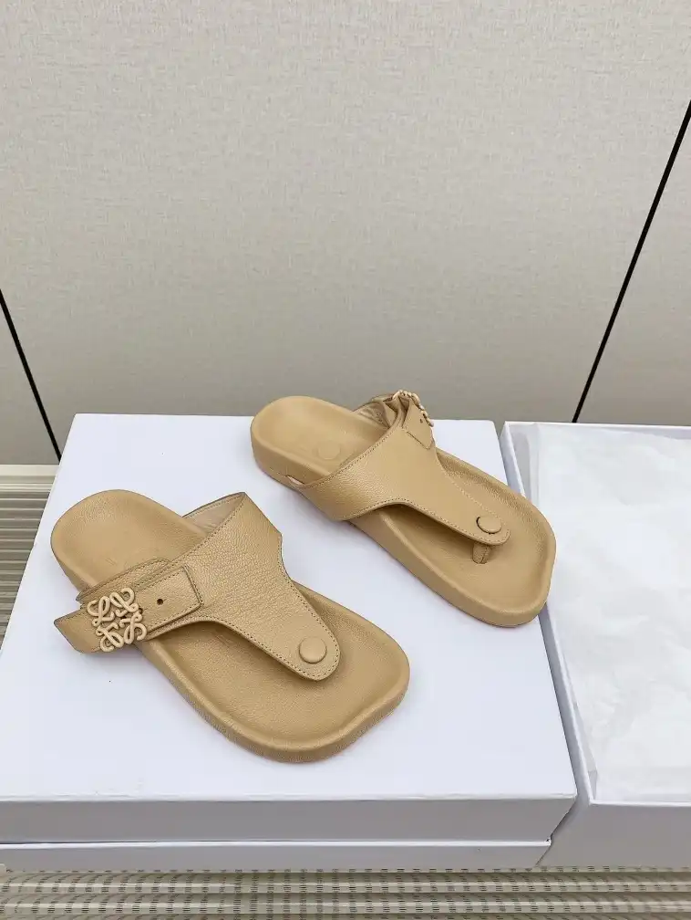 hype Loewe Slippers