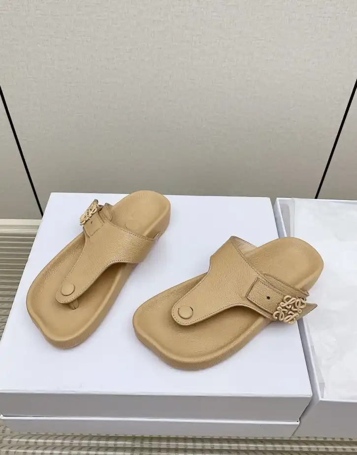 hype Loewe Slippers