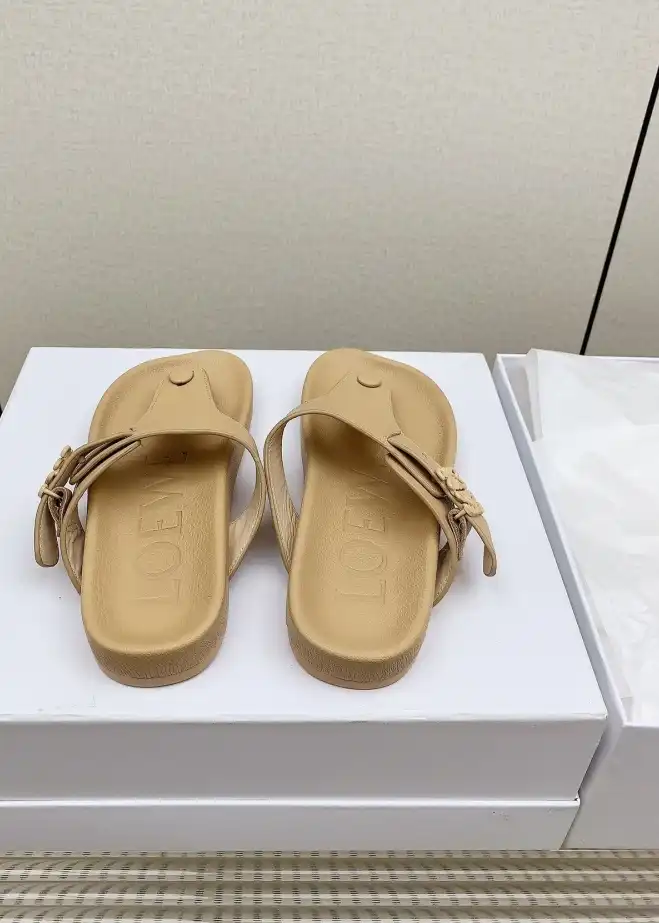 hype Loewe Slippers