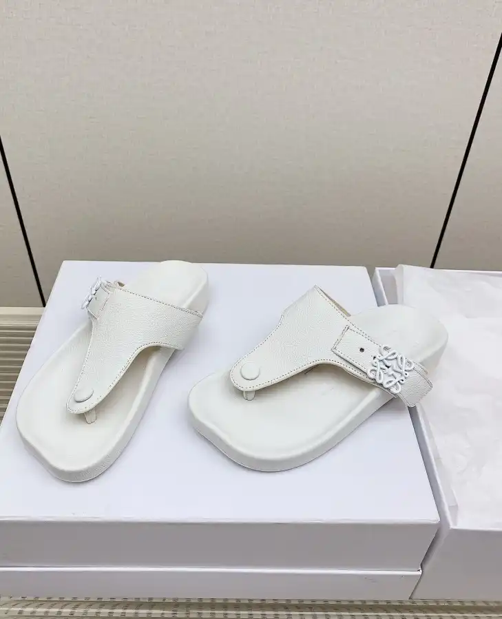 hype Loewe Slippers