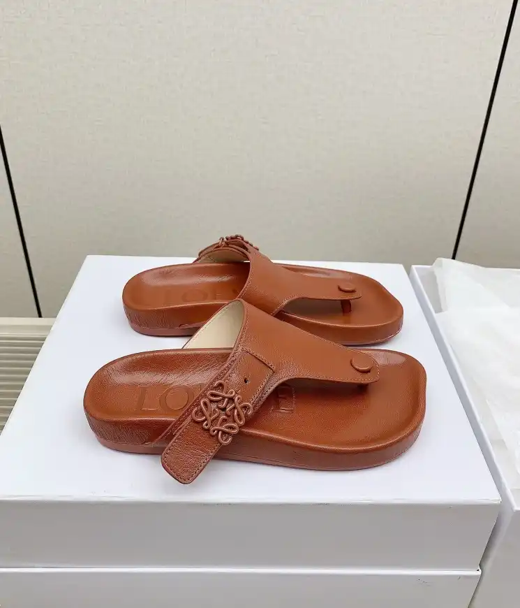 hype Loewe Slippers