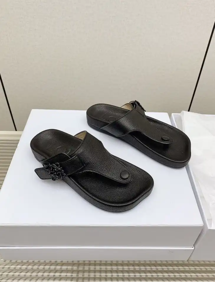 hype Loewe Slippers