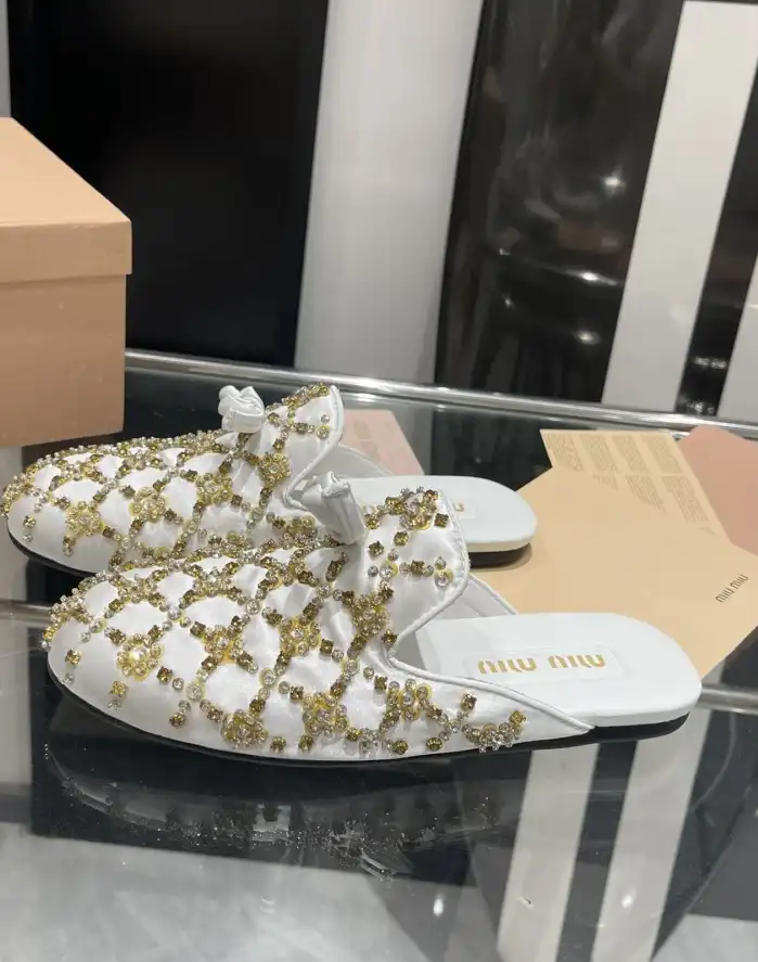 hype Miu Miu Slippers