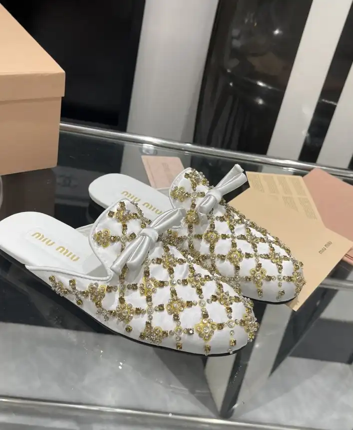 hype Miu Miu Slippers