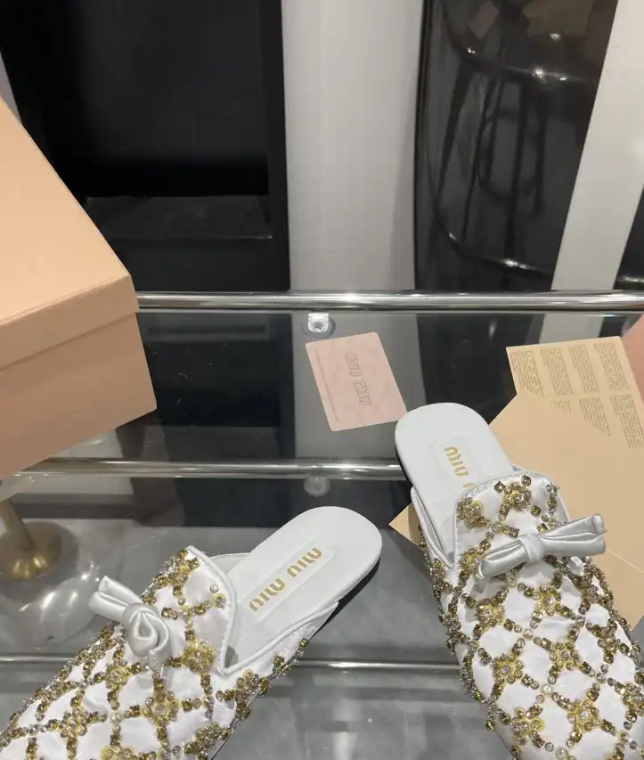 hype Miu Miu Slippers