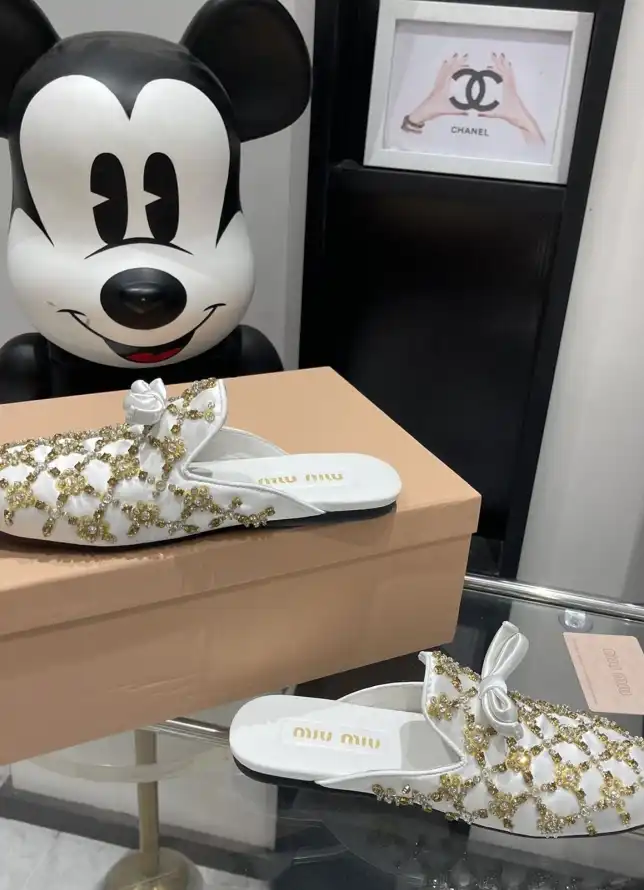 hype Miu Miu Slippers