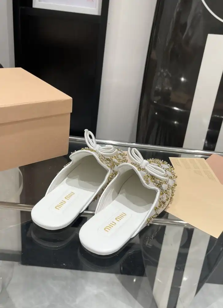 hype Miu Miu Slippers