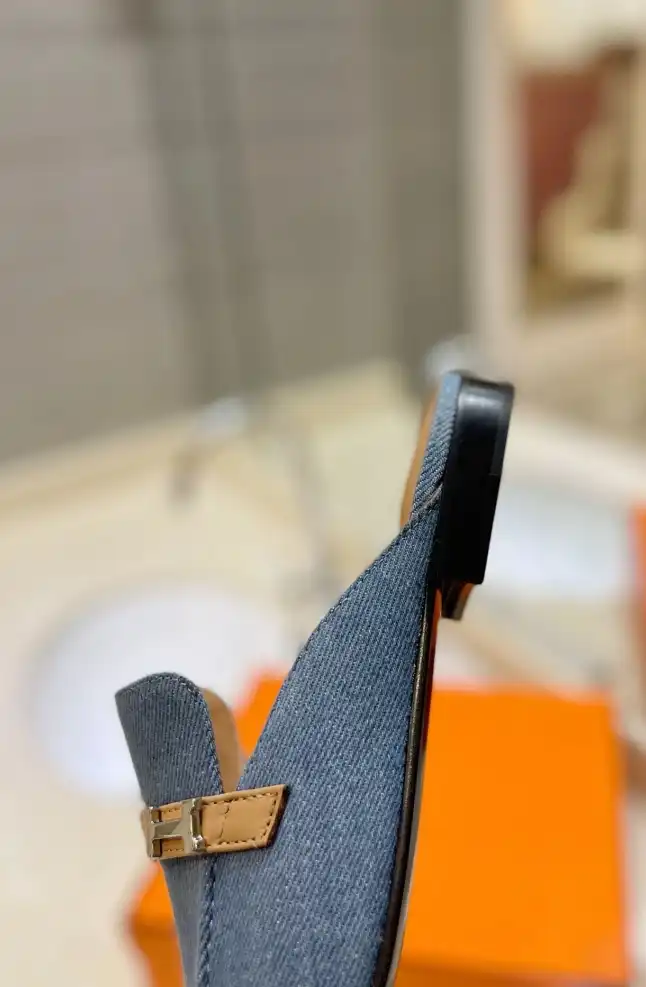 hype Hermes Slippers