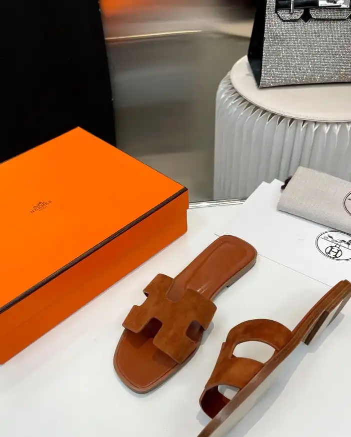 hype Hermes Slippers