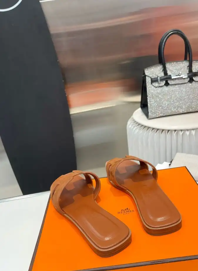 hype Hermes Slippers