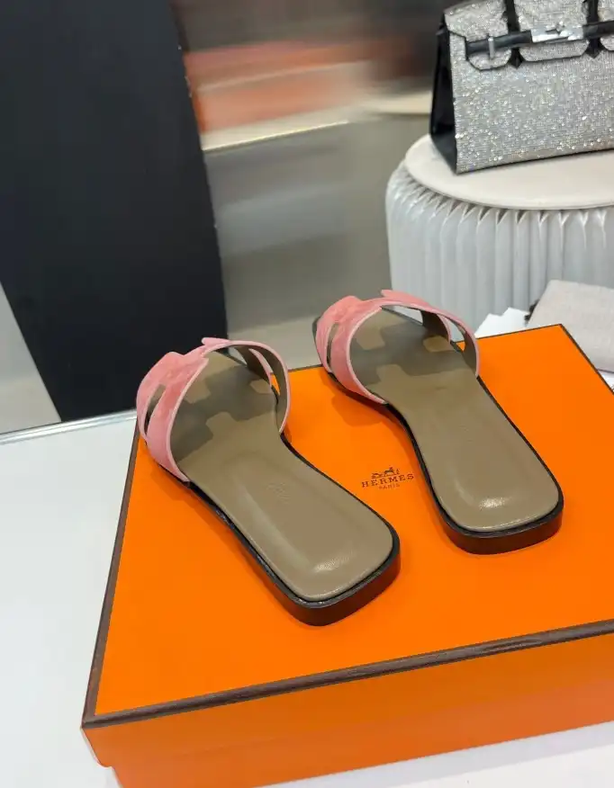 hype Hermes Slippers