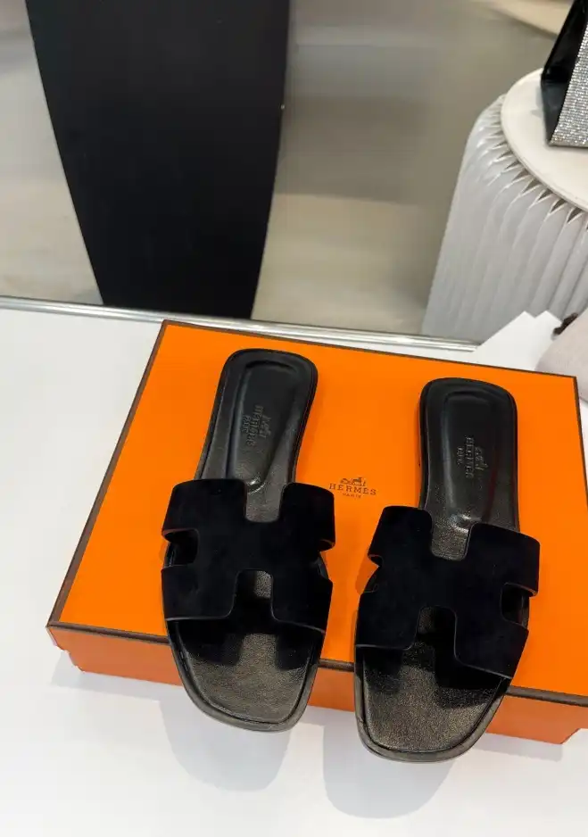 hype Hermes Slippers