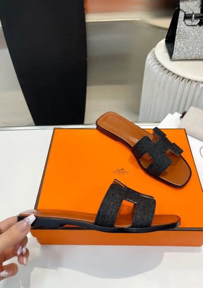 hype Hermes Slippers