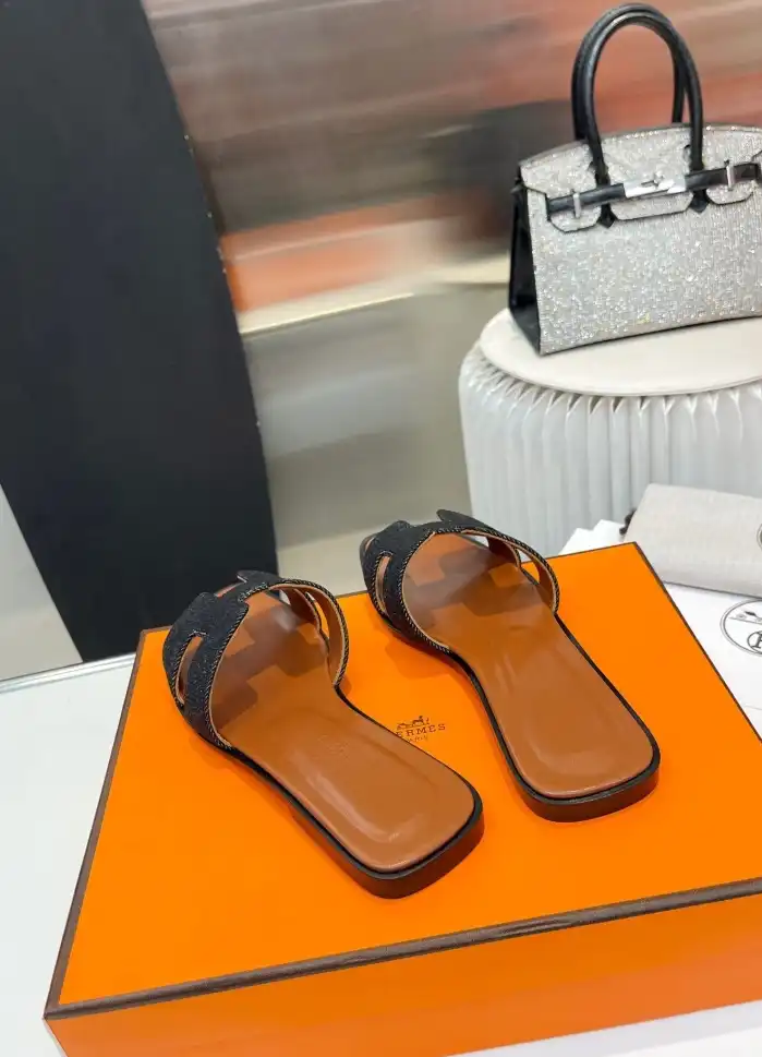 hype Hermes Slippers