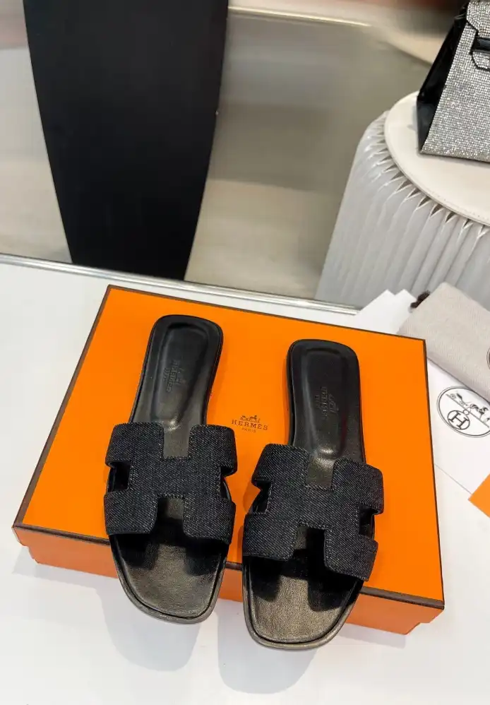 hype Hermes Slippers