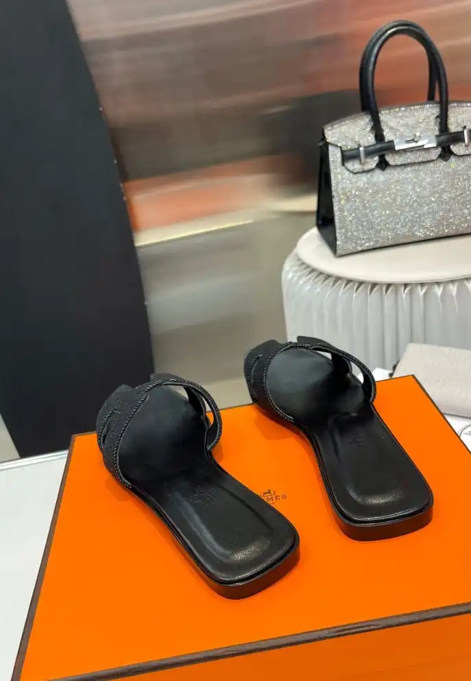 hype Hermes Slippers