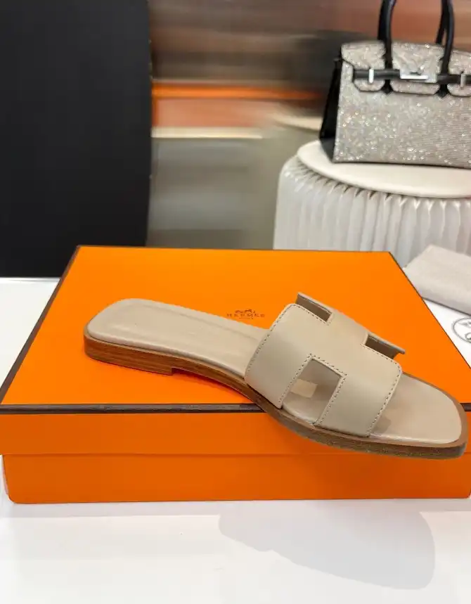 hype Hermes Slippers