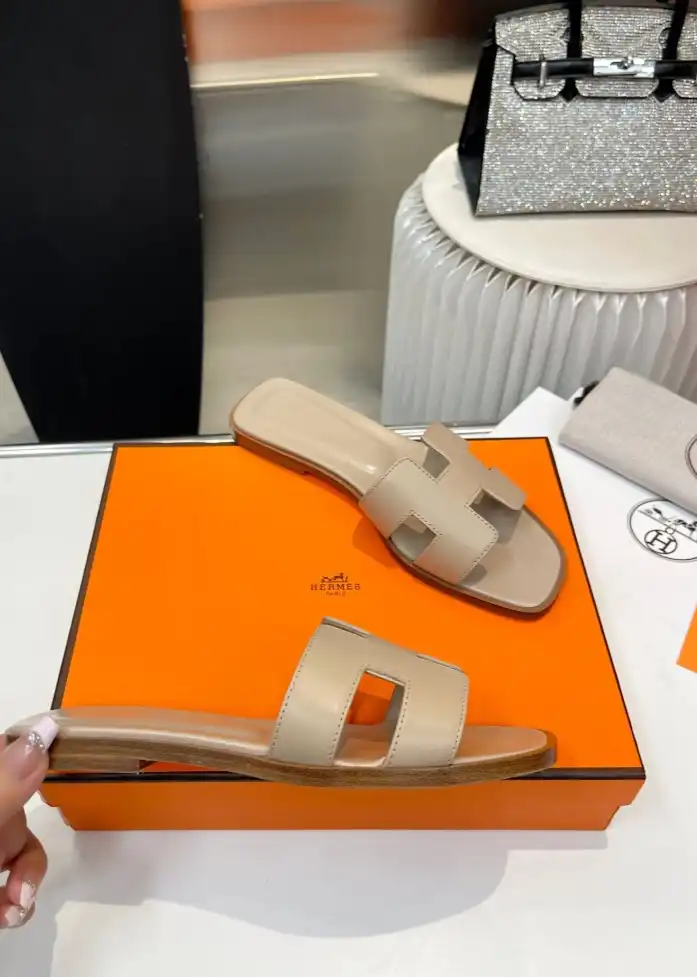 hype Hermes Slippers