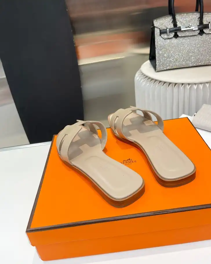 hype Hermes Slippers