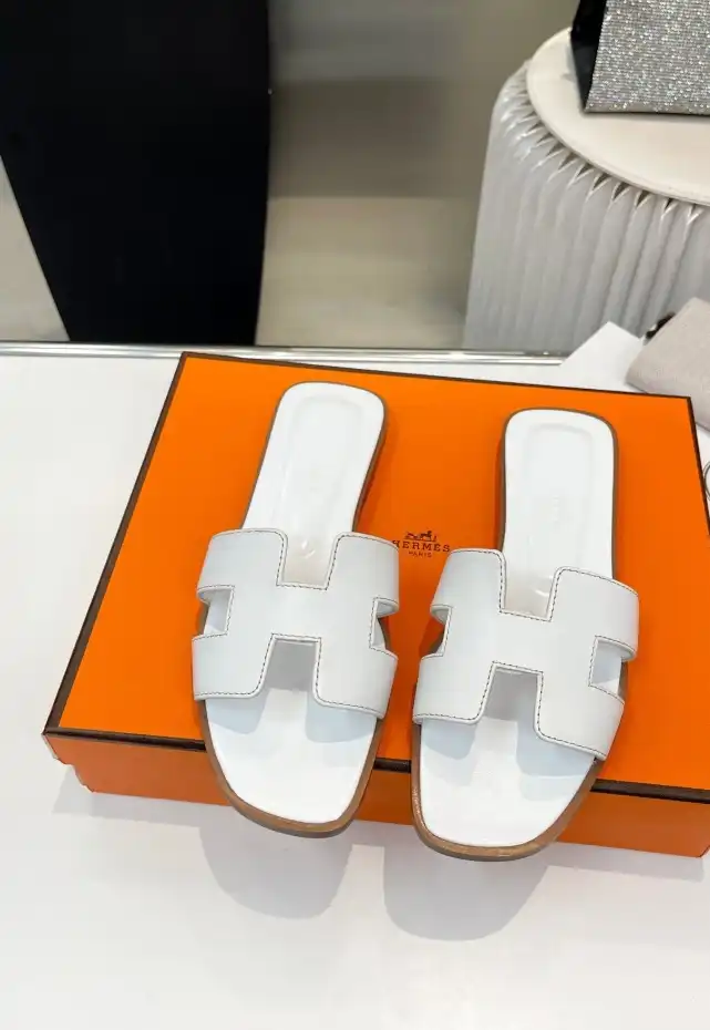 hype Hermes Slippers