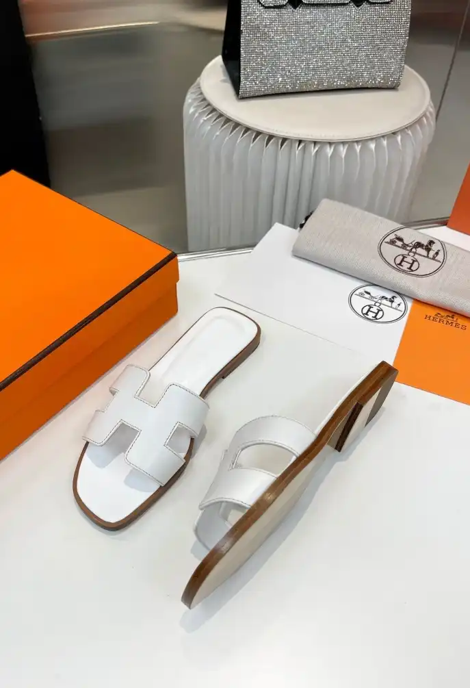 hype Hermes Slippers