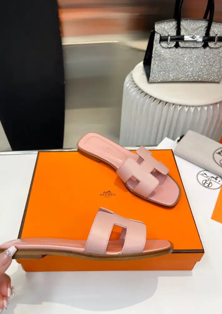 hype Hermes Slippers