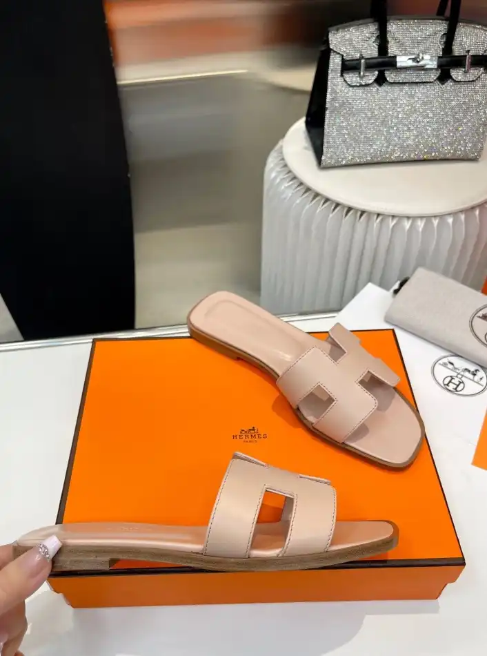 hype Hermes Slippers