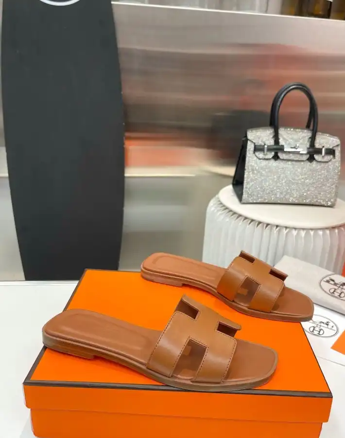 hype Hermes Slippers