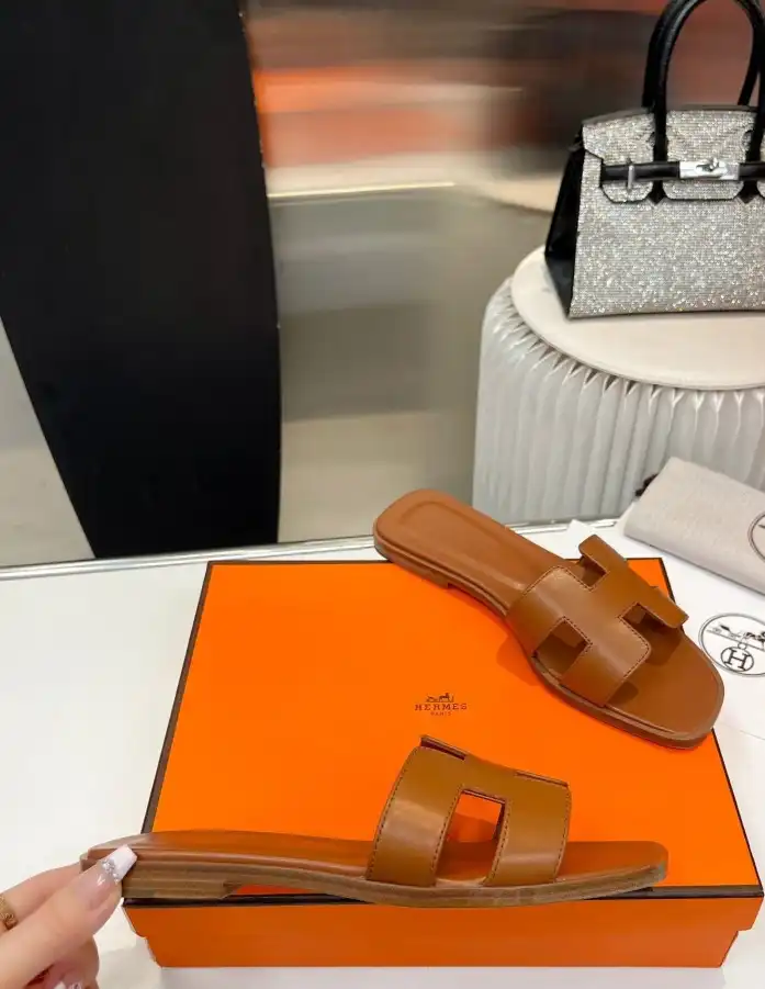 hype Hermes Slippers