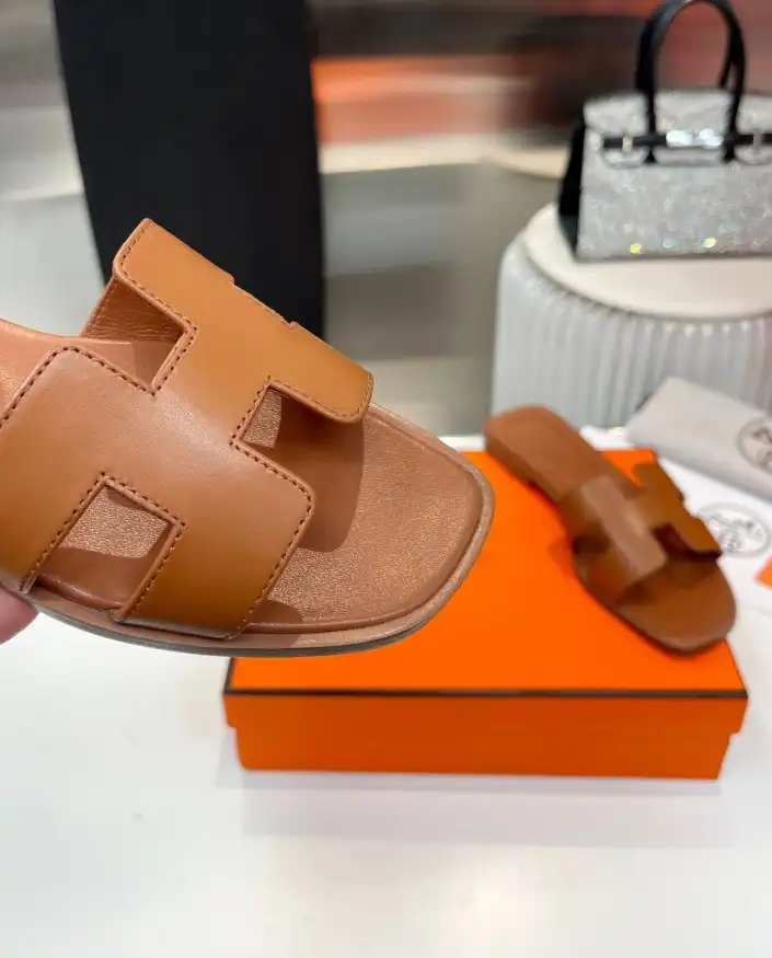 hype Hermes Slippers