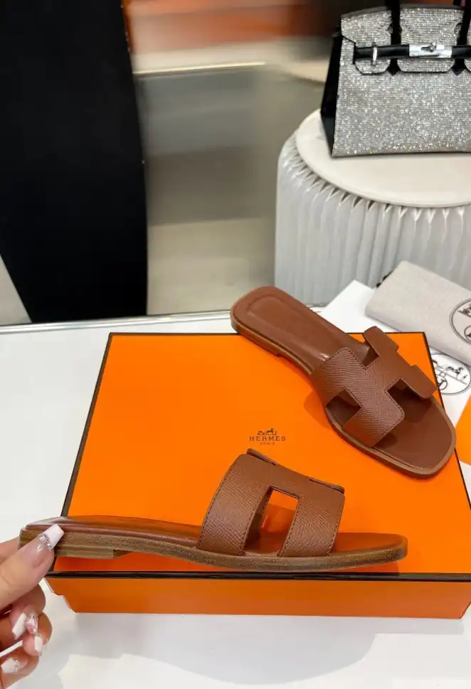 hype Hermes Slippers