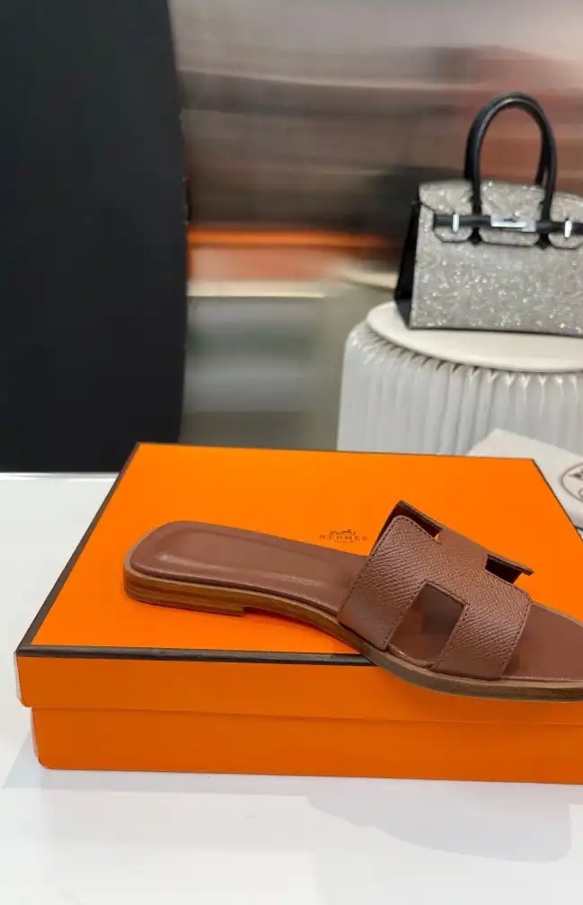 hype Hermes Slippers