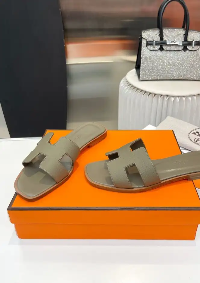 hype Hermes Slippers