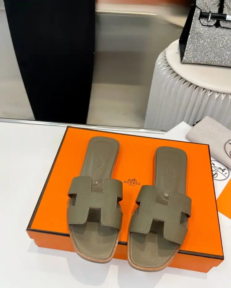 hype Hermes Slippers