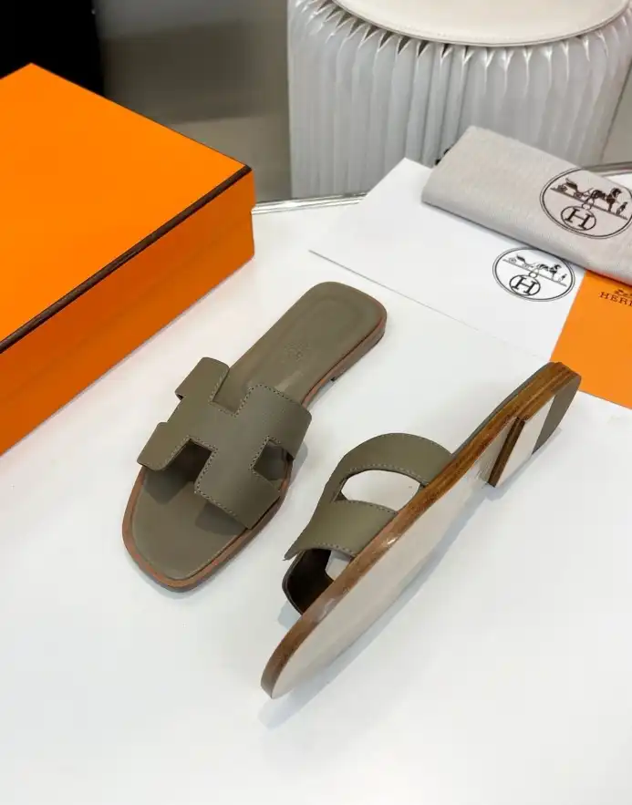 hype Hermes Slippers