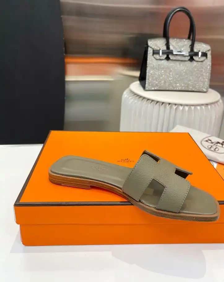 hype Hermes Slippers