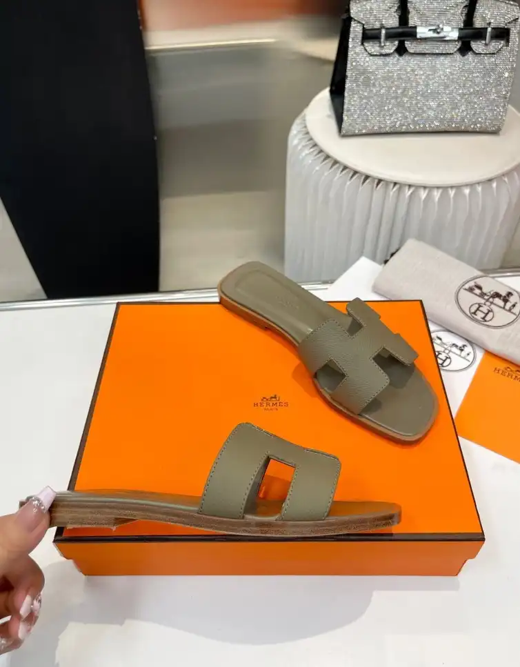 hype Hermes Slippers