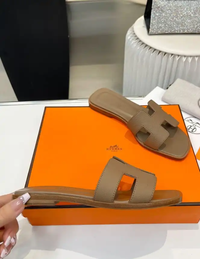 hype Hermes Slippers