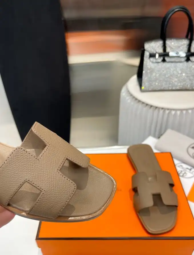 hype Hermes Slippers