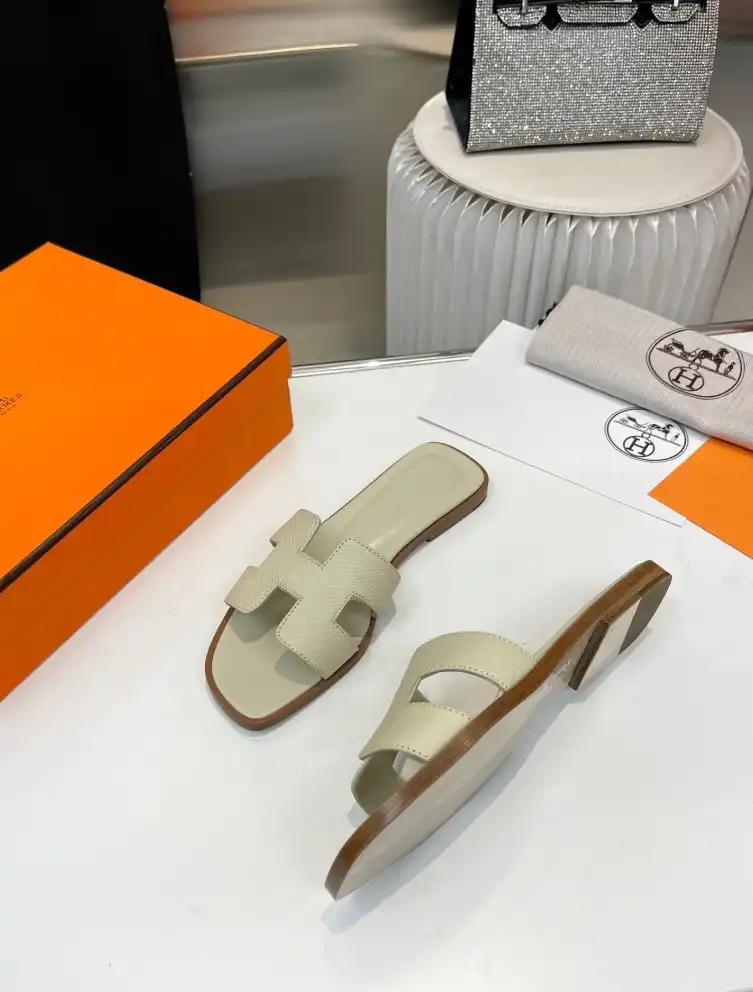 hype Hermes Slippers