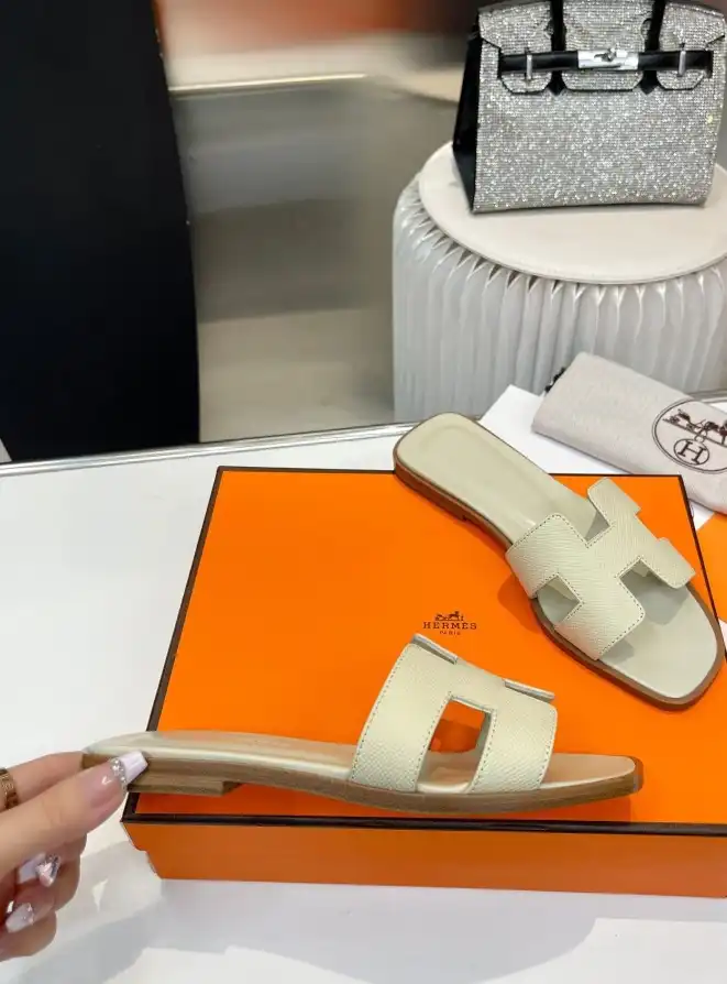 hype Hermes Slippers