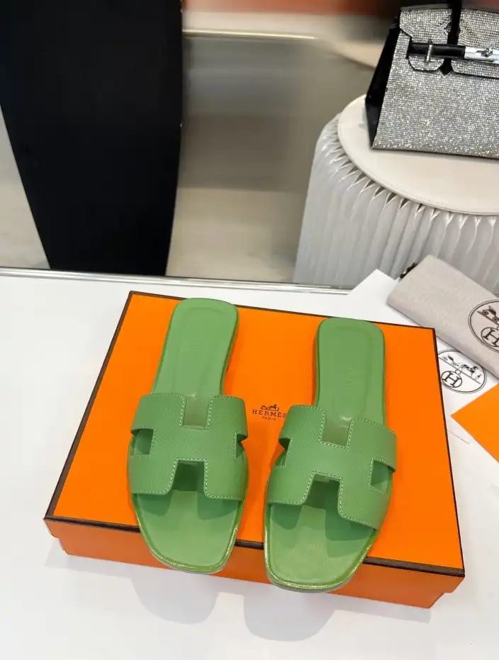 hype Hermes Slippers