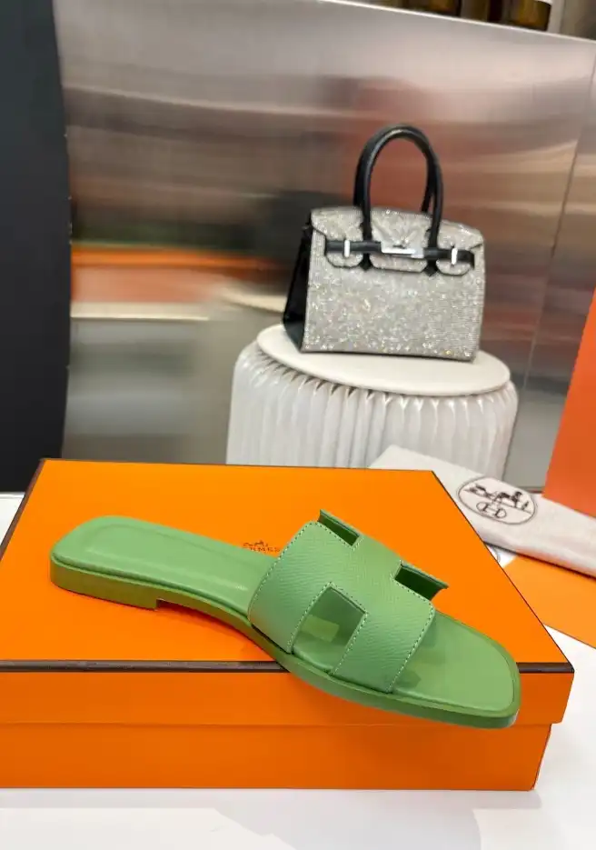 hype Hermes Slippers