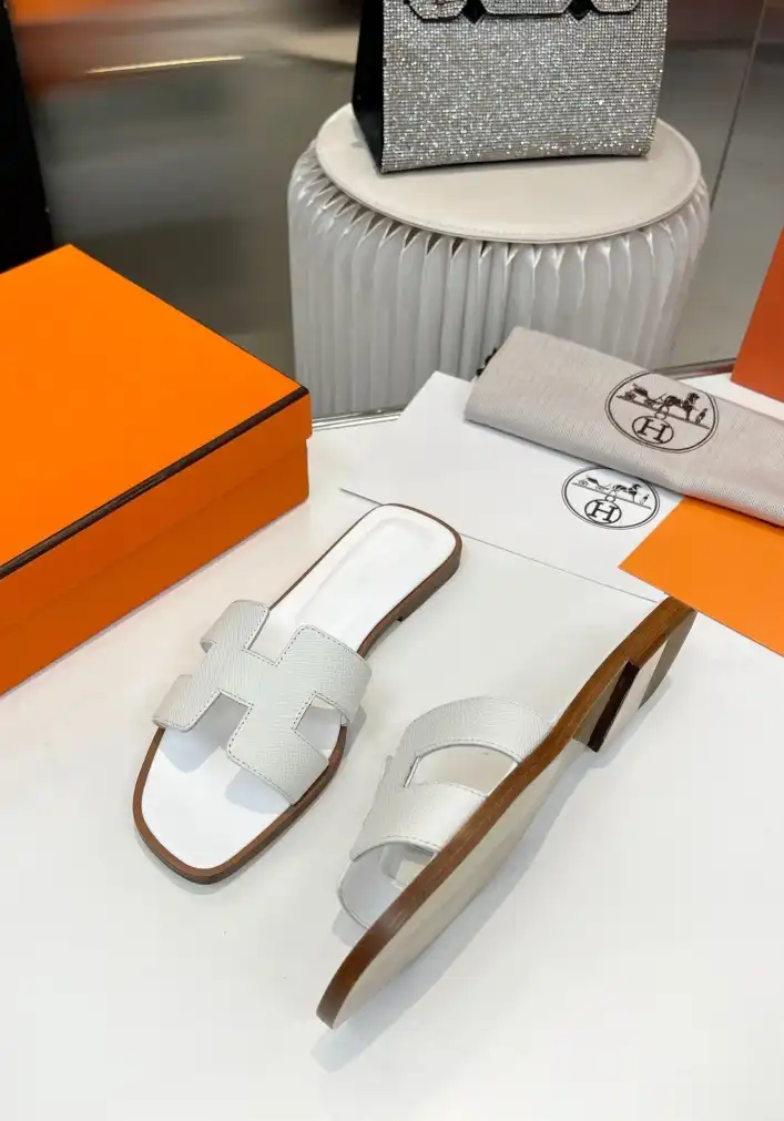 hype Hermes Slippers