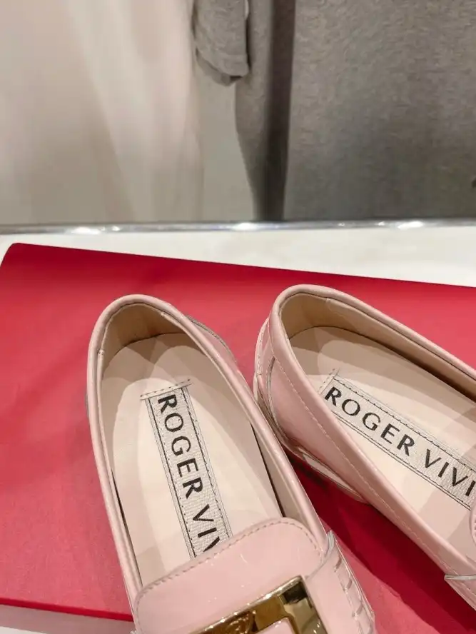 hype Roger Vivier Leather Shoes