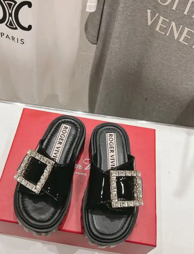 hype Roger Vivier Slippers